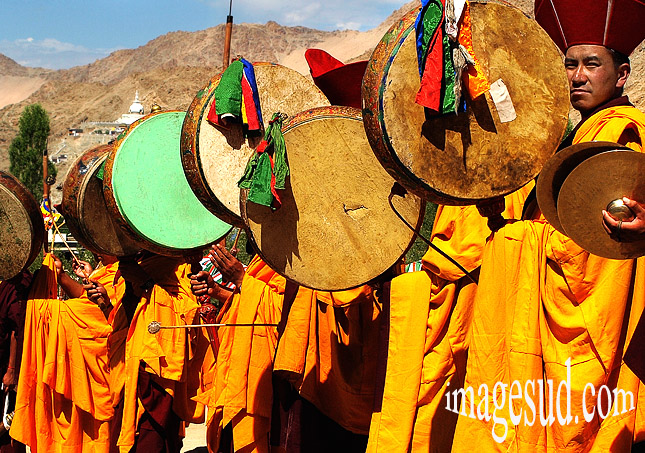 Musique bouddhiste, cérémonie au Ladakh
