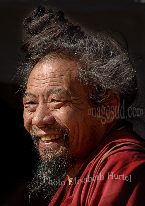 Nepal : le lama qui rit. Nepal smiling lama.